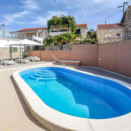 House Neda Razanj