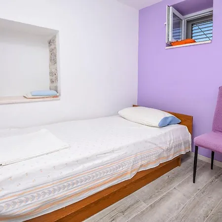 House Neda Holiday home